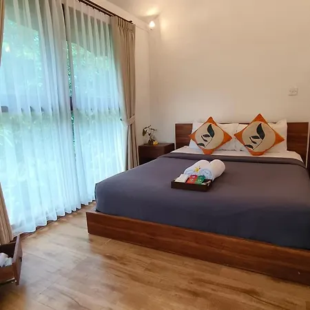 Ubud Tropical-2